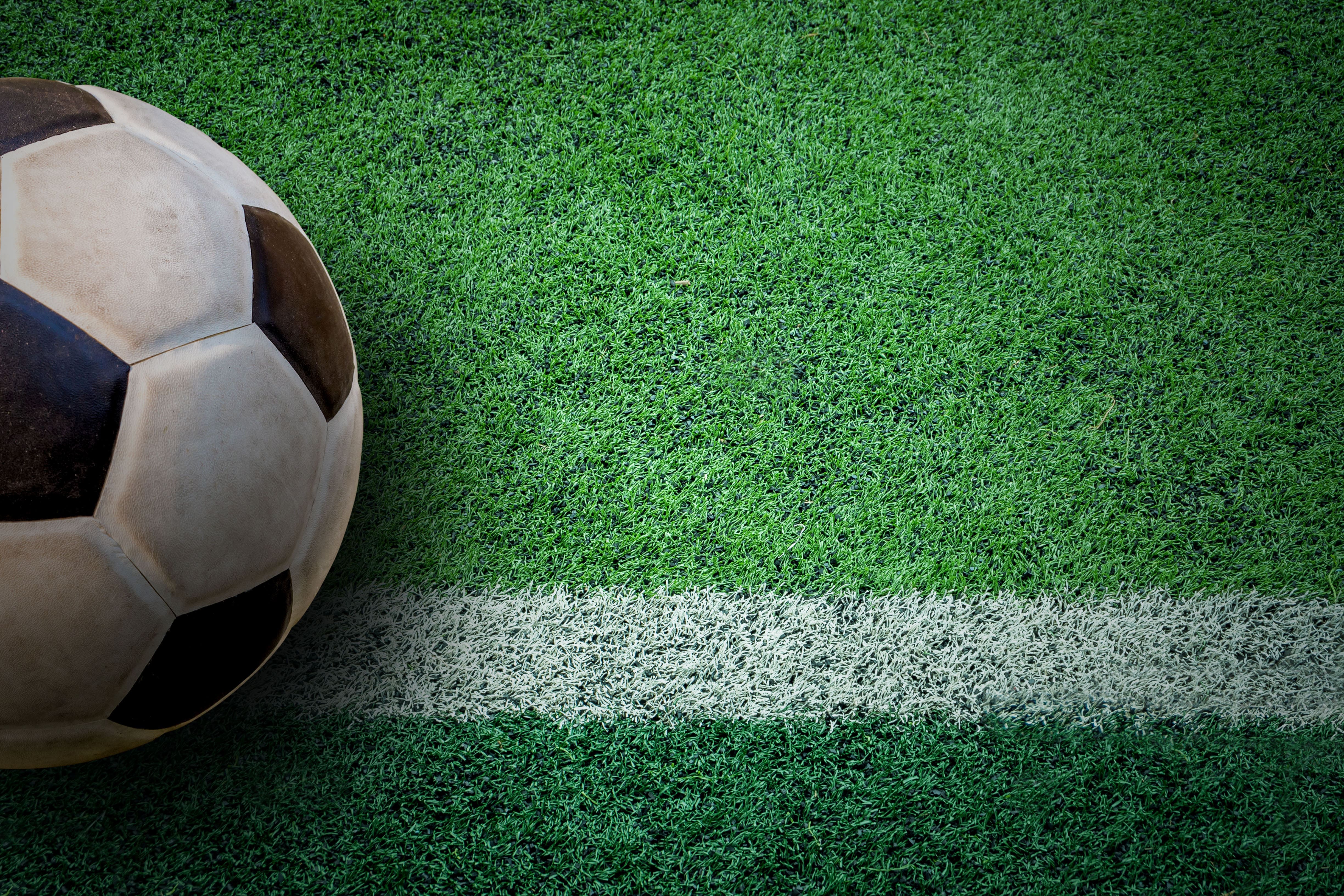 Liga de fútbol profesional - Gestión de equipos y torneos